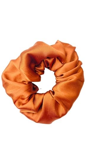 Stylish White Scrunchies: Chic & Comfy PACK OF 1