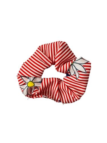 Stylish White Scrunchies: Chic & Comfy PACK OF 1