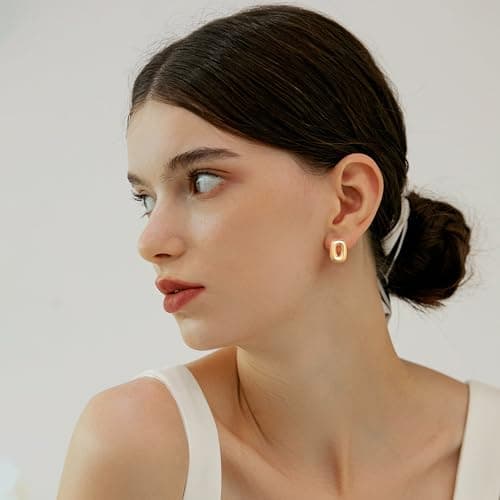 FAMARINE Chic Rectangle Stud Earrings for Women