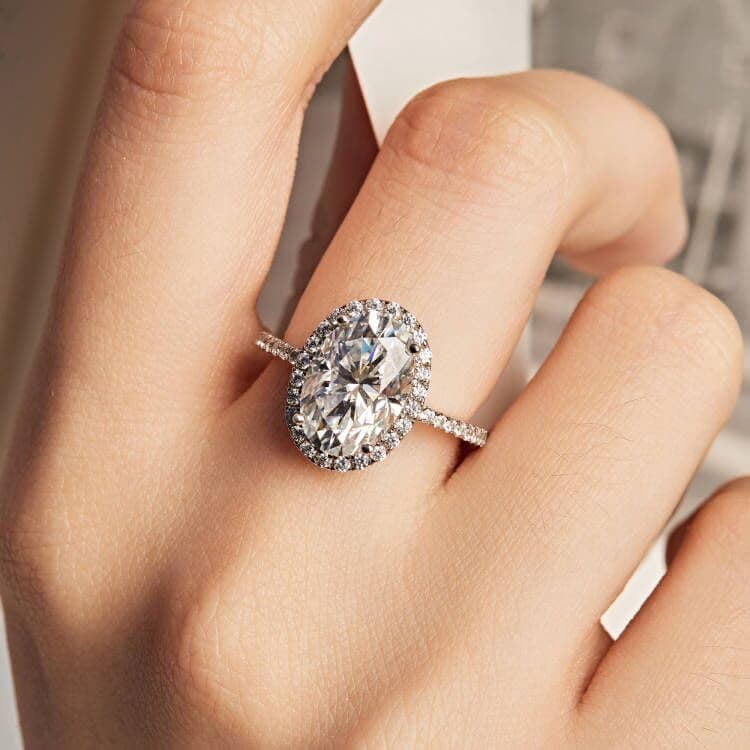 Michooyel 925 Sterling Silver 4.5ct Oval Moissanite Halo Engagement Ring for Women