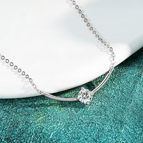 AINUOSHI Solitaire Smile 14K Gold Plated Moissanite Pendant Necklace