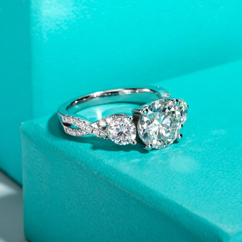 AnuClub Round Cut Moissanite 3 Stone Engagement Ring VVS1 925 Sterling Silver